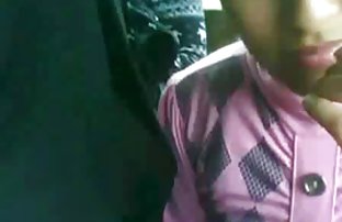 XXX કાળા વાળ વાળી છોકરી સેક્સી લૅંઝરી sucks ડિક ખુલ્લા મોટા બોબલા