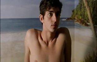 XXX મોટા કાળા fucked બાથરૂમમાં સફેદ છોકરી