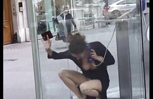 XXX ઉત્તેજક માં છોકરી સેક્સી ડ્રેસ sucks લાંબા શિશ્ન આ વ્યક્તિ અને તેની સાથે Fucks