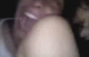 XXX પતિત તે પર બેઠા છે રબર ગાંડ