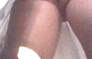XXX નગ્ન ગર્ભવતી કાકી લખે યાર્ડ