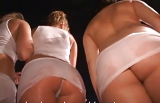 XXX પુખ્ત મહિલા ચોદવુ ગાંડ અને jerking સાથે તેને તેના બોબલા