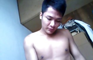 XXX Fucked મીઠી ગર્લફ્રેન્ડ અને તેના અનુભવી મોમ