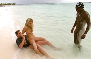 XXX પાતળી સોનેરી સ્પષ્ટ રીતે બોયફ્રેન્ડ sucks