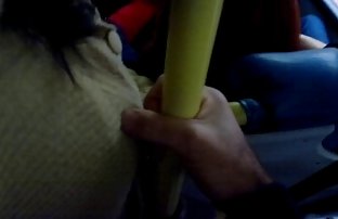 XXX કૂતરી Fucks બોયફ્રેન્ડ સાથે જ્યારે તેના મિત્ર licks ભોસ ચુત