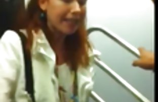 XXX Curvy શ્યામા સાથે રમે છે તેના pussy પર કેમેરા