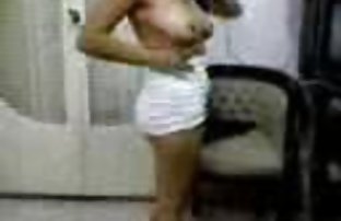 XXX ગ્રુપ સેક્સ સાથે બે ગાય્ઝ એક યુવાન રાંડ